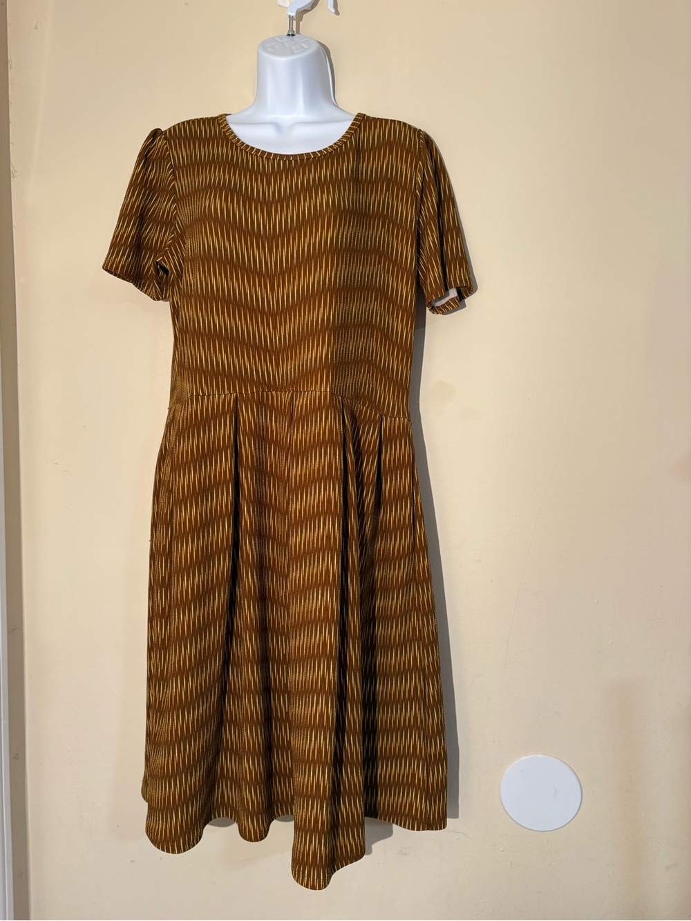 LulaRoe 2X Swing “Amelia”Dress. fit & flare knee length.gold brown orange!